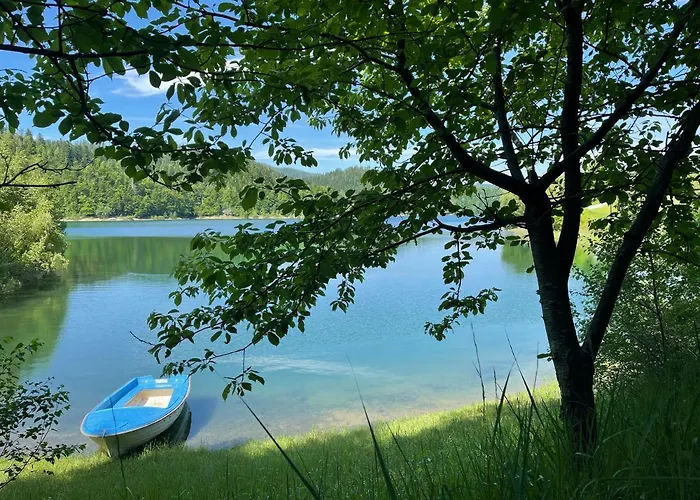Gorska Lokvarsko Jezero 洛克维