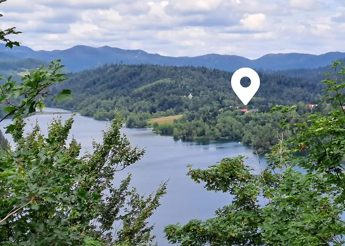 Gorska Lokvarsko Jezero 洛克维